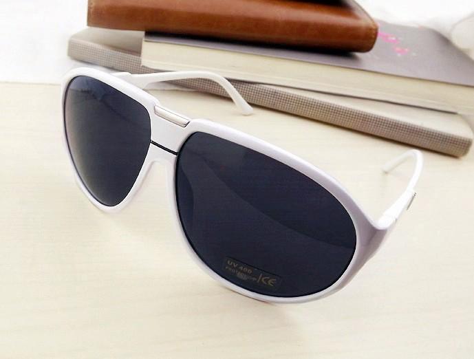 Wholesale Retro Stripe High Quality Sunglass White Qz12062541 